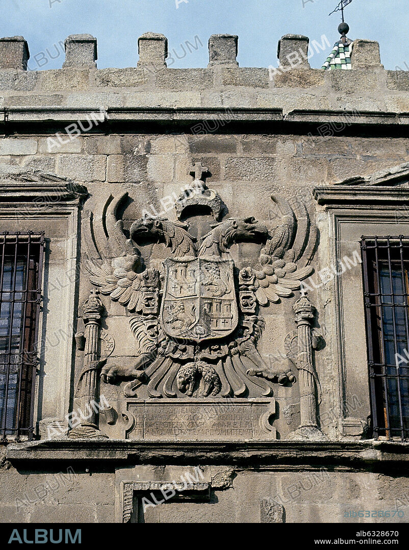 ALONSO COVARRUBIAS. ESCUDO CARLOS V EN LA PUERTA NUEVA DE BISAGRA - S XVI.