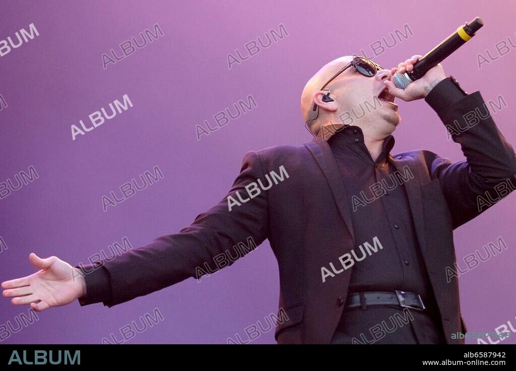 Pitbull am 02.06.2012 beim Plazafest in Hannover|.