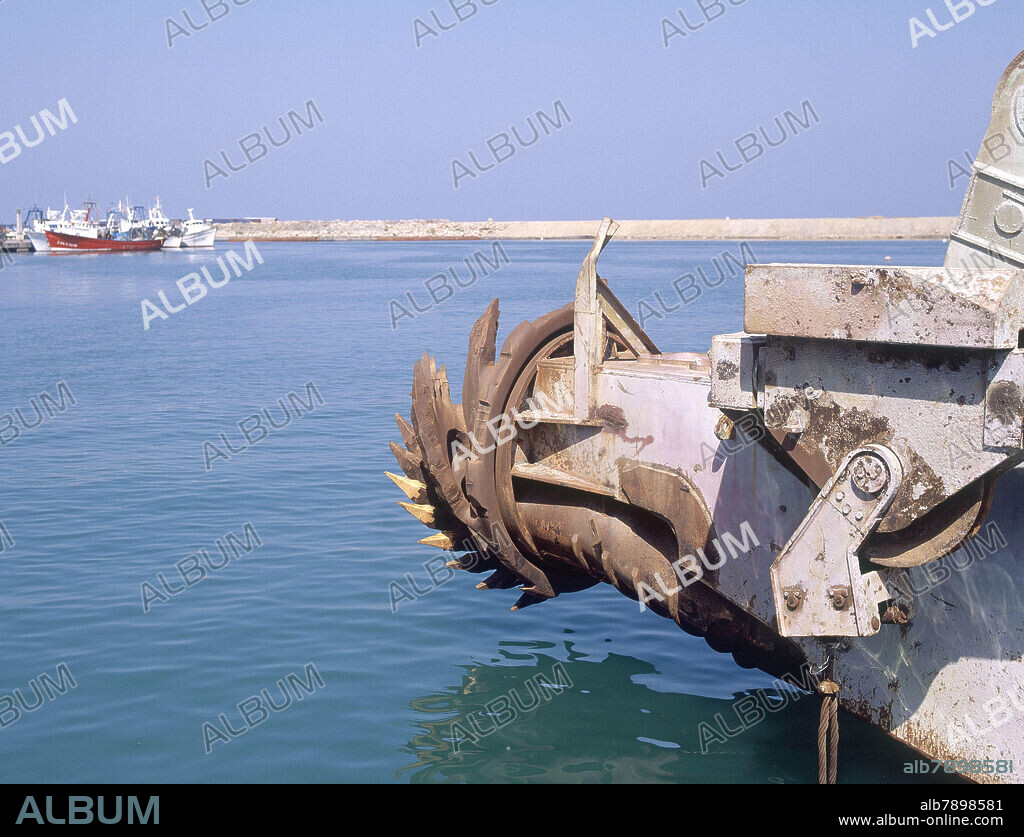 MAQUINA DRAGADORA - FOTO AÑOS 00.