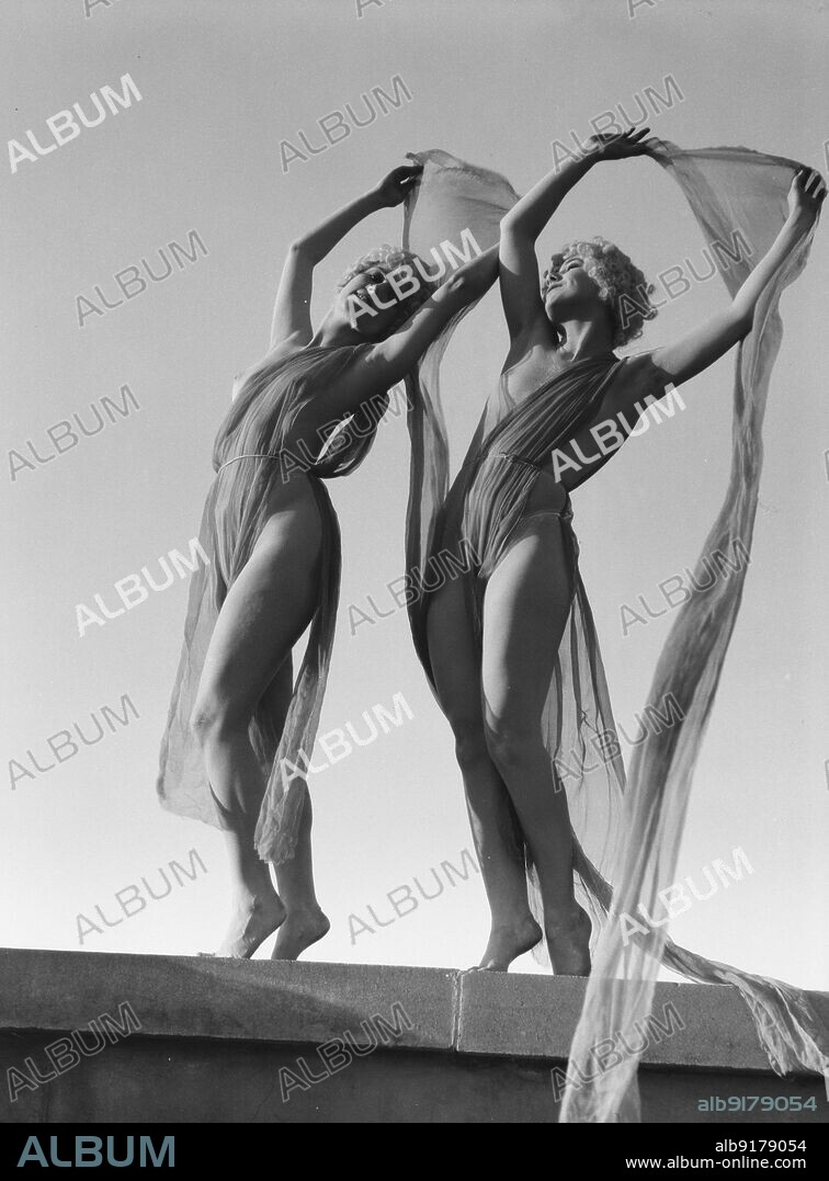 ARNOLD GENTHE. Marion Morgan dancers, between 1914 and 1927.