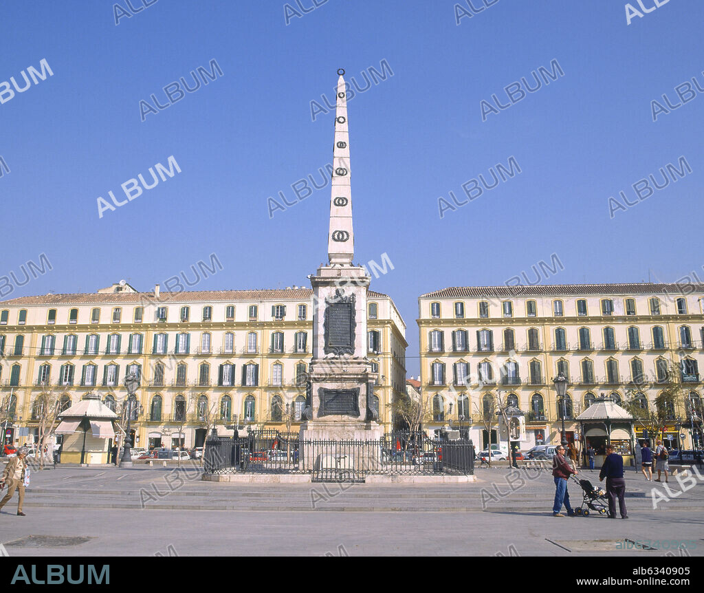 PLAZA DE LA MERCED - OBELISCO EN HOMENAJE AL GENERAL TORRIJOS REALIZADO EN 1842.