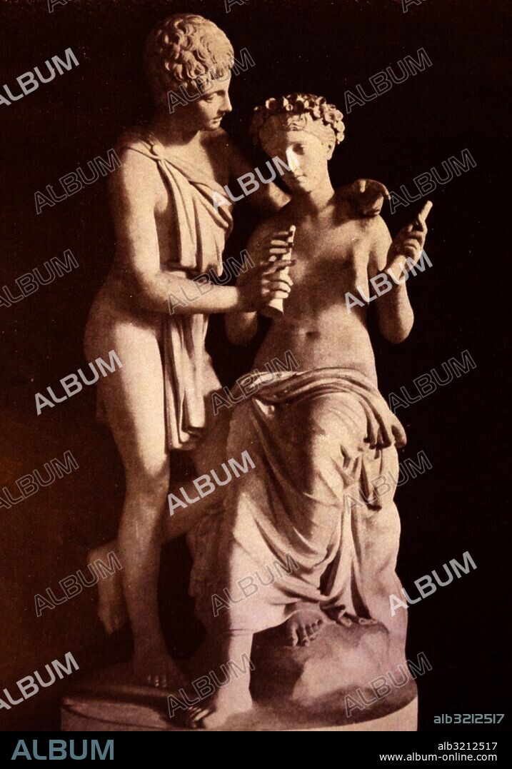 Sculpture of Daphnis and Chloe, by Jean-Pierre Cortot (1787-1843) a French neo-classical sculptor. Dated 19th Century.