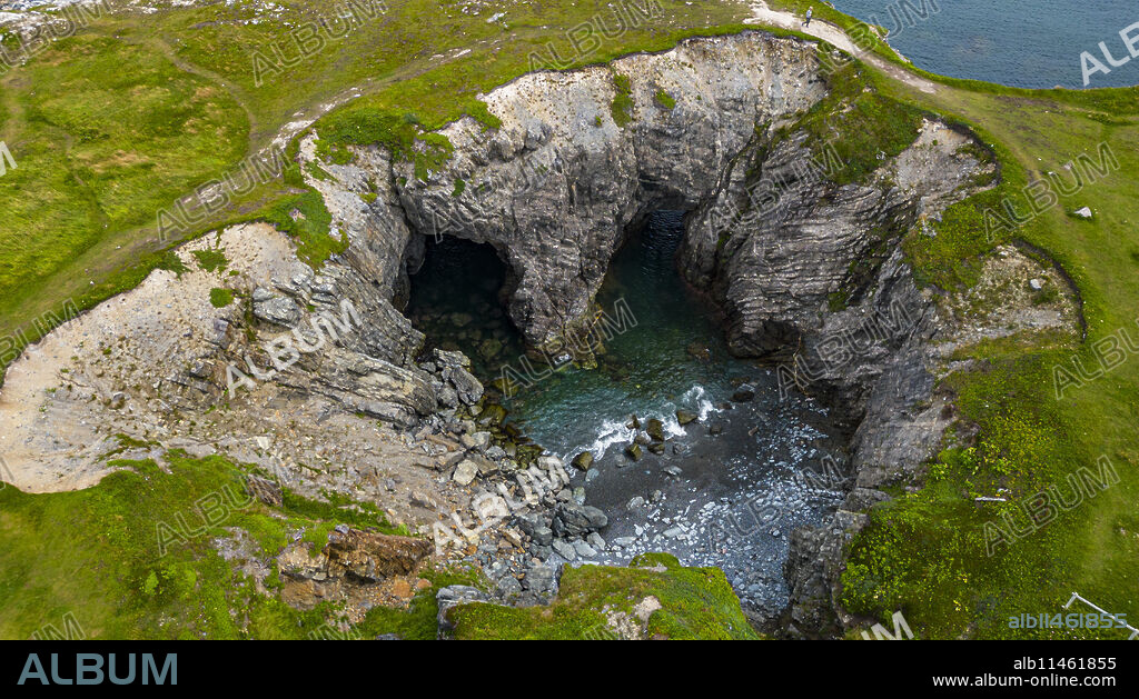 Double arch, Dungeon Provincial Park, Bonavista Peninsula, New Foundland, Canada.