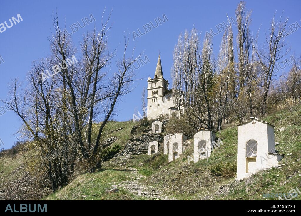 Abries, parque natural regional de Queyras, Provenza-Alpes-Costa Azul, departamento de Altos Alpes, distrito de Briançon,Francia, Europa.