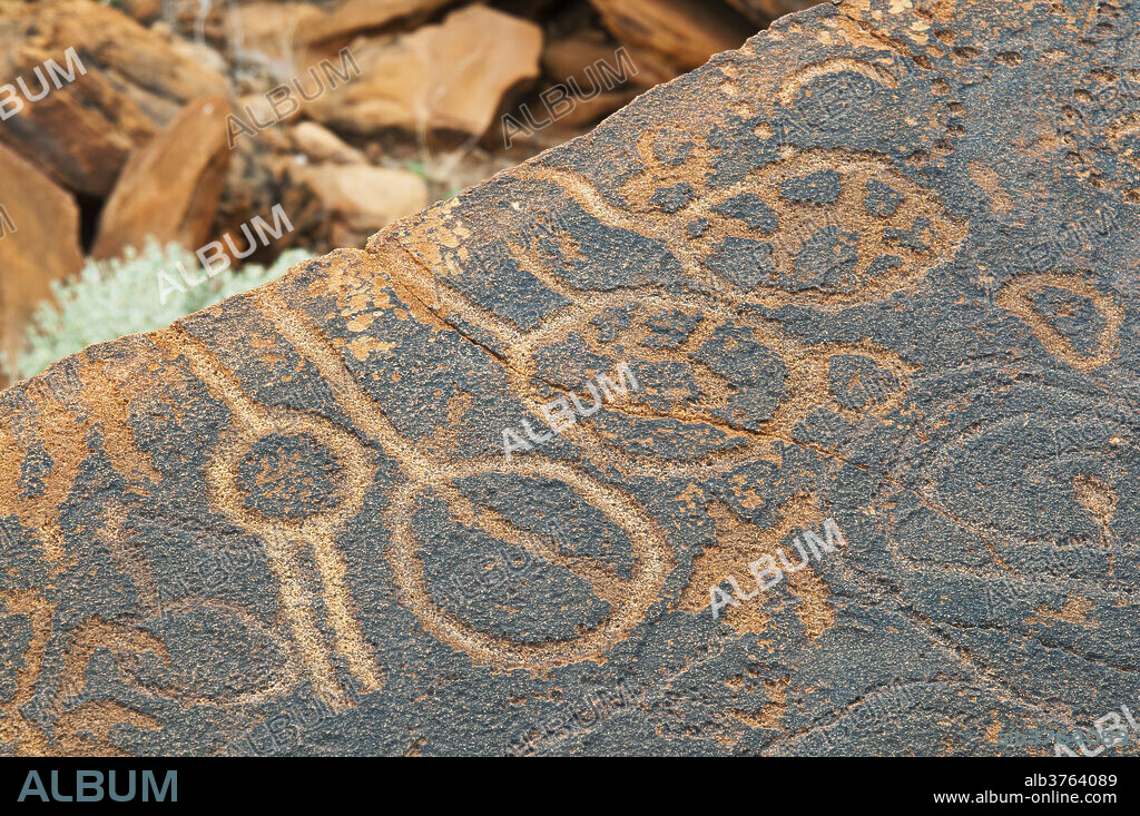 Petroglyphs or rock engravings, Twyfelfontein, UNESCO World Heritage Site, Damaraland, Kunene Region, Namibia, Africa.