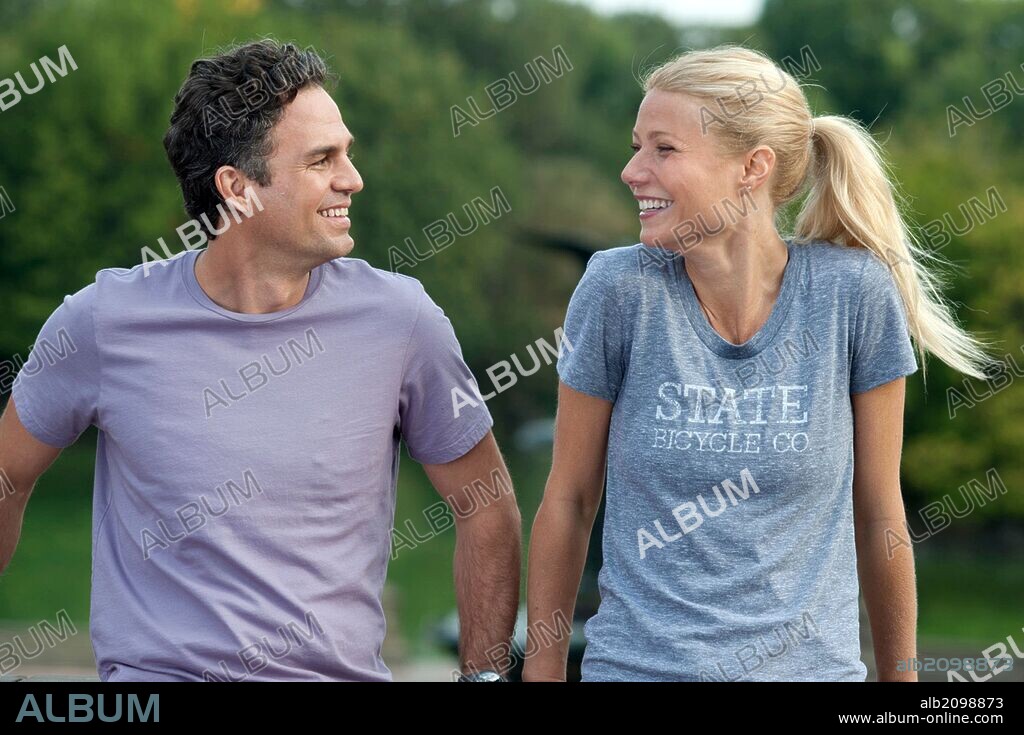 GWYNETH PALTROW y MARK RUFFALO en AMOR SIN CONTROL, 2012 (THANKS FOR SHARING), dirigida por STUART BLUMBERG. Copyright CLASS 5 FILMS/OLYMPUS PICTURES.