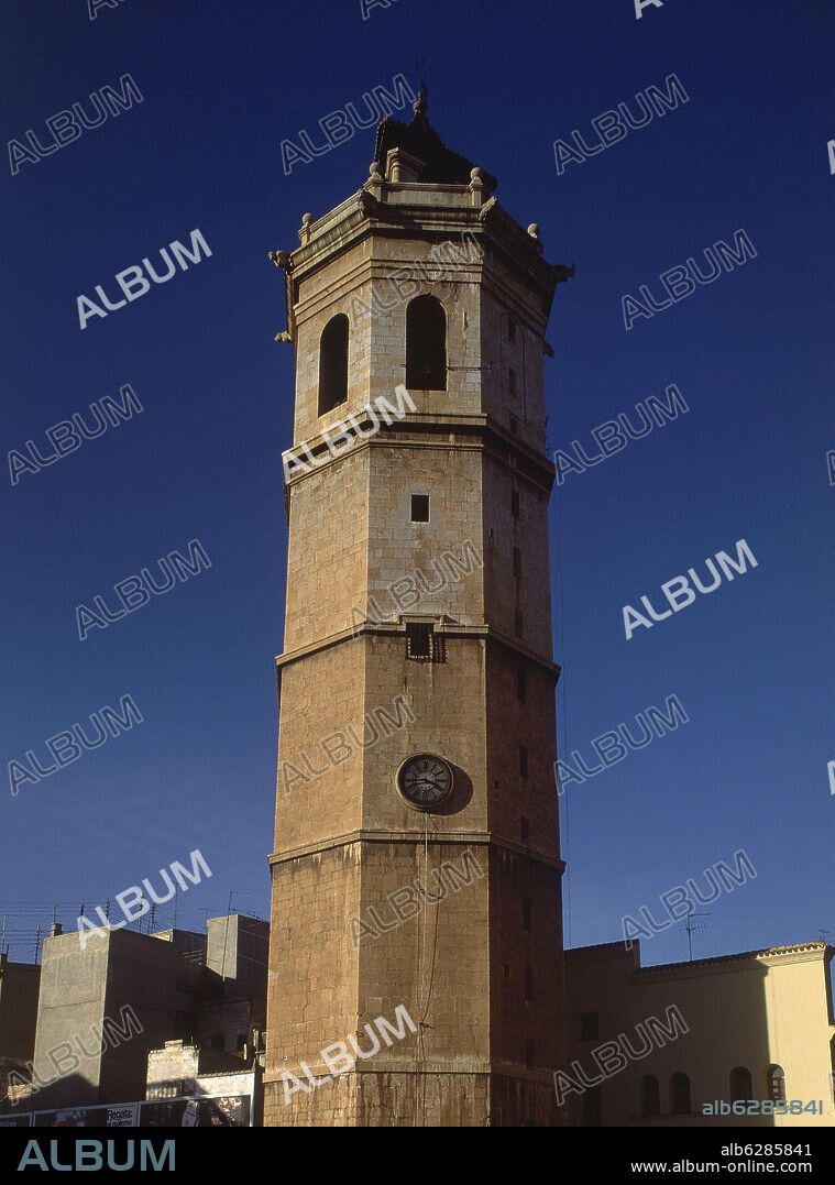 TORRE CAMPANARIO EL FADRI - FOTO AÑOS 80.