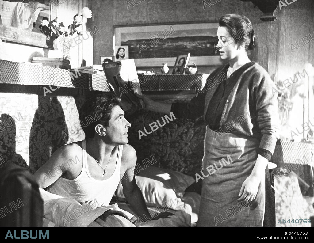 CARLO GUIFFRE and LUISA DELLA NOCE in THE RAILROAD MAN, 1956 (IL FERROVIERE), directed by PIETRO GERMI. Copyright DE LAURENTIIS/PONTI/ENIC.