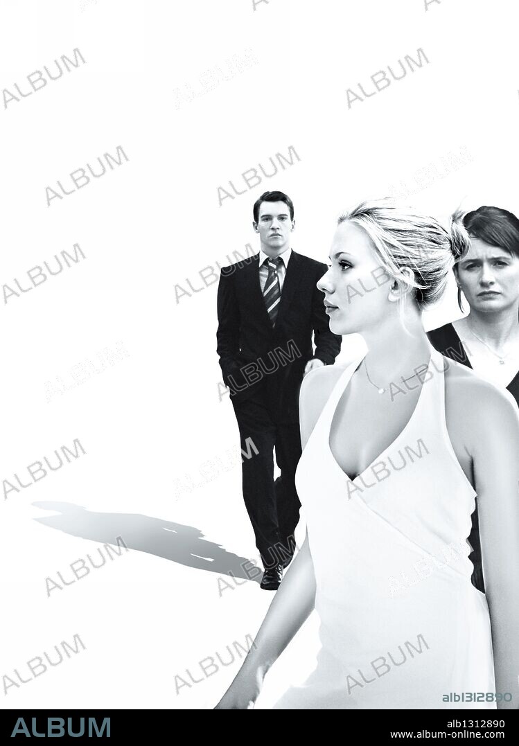 EMILY MORTIMER, JONATHAN RHYS MEYERS and SCARLETT JOHANSSON in MATCH POINT, 2005, directed by WOODY ALLEN. Copyright BBC FILMS.