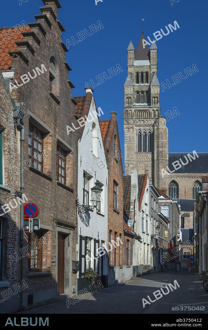 St. Saviours Cathedral (St. Salvator's Cathedral), Bruges, UNESCO World Heritage Site, Belgium, Europe.