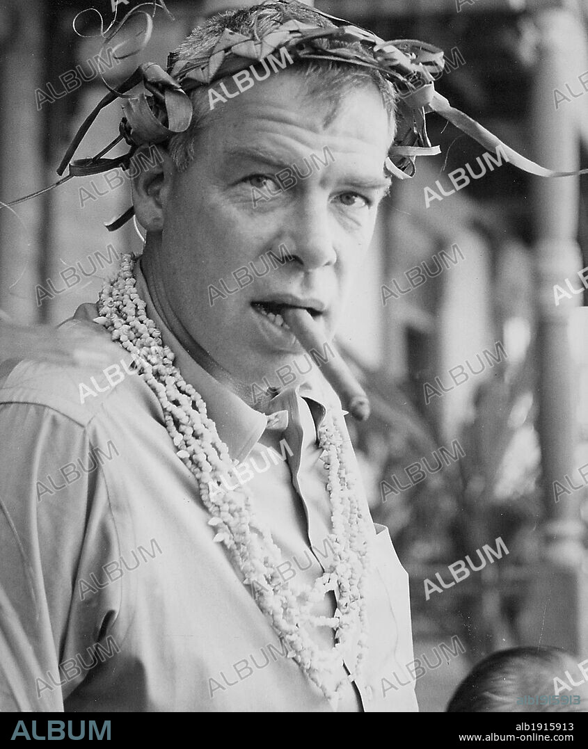 LEE MARVIN en LA TABERNA DEL IRLANDÉS, 1963 (DONOVAN'S REEF), dirigida por JOHN FORD. Copyright PARAMOUNT PICTURES.
