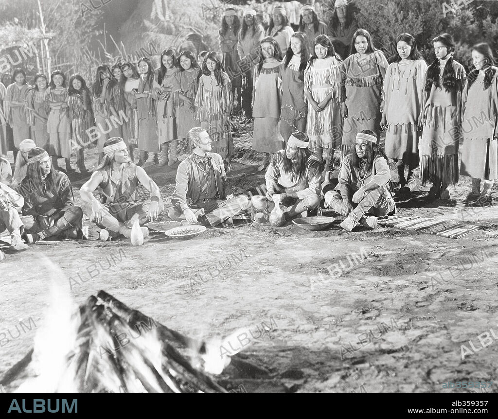DEBRA PAGET, JAMES STEWART y JEFF CHANDLER en FLECHA ROTA, 1950 (BROKEN ARROW), dirigida por DELMER DAVES. Copyright 20TH CENTURY FOX.