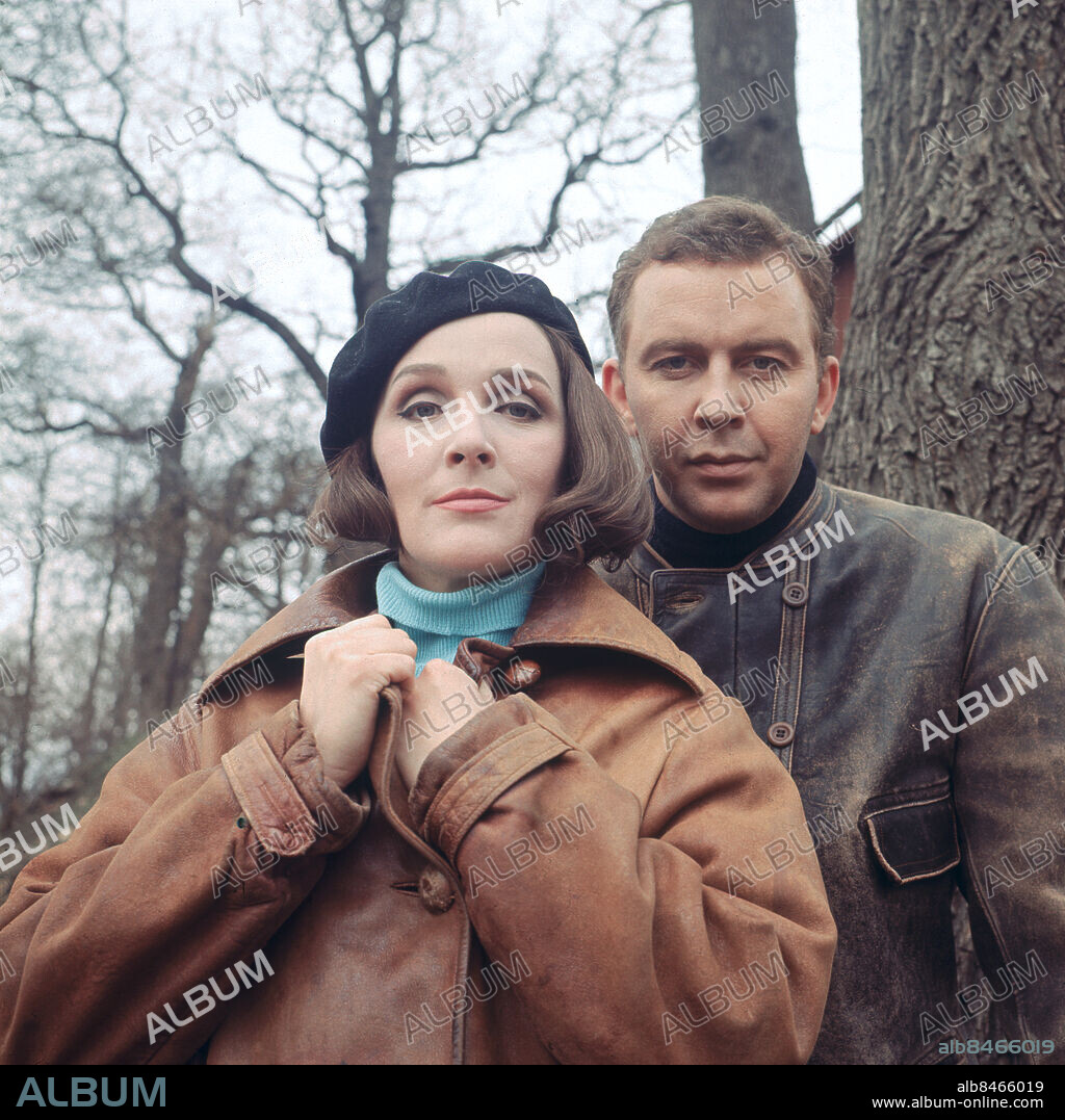 OPERATION ARGUS Spionthriller sänt första gången 1966-10-29 Bild tagen för reportage i RiR 44/66 CD538 persons: OVE TJERNBERG;CATRIN WESTERLUND sites: SVERIGE.