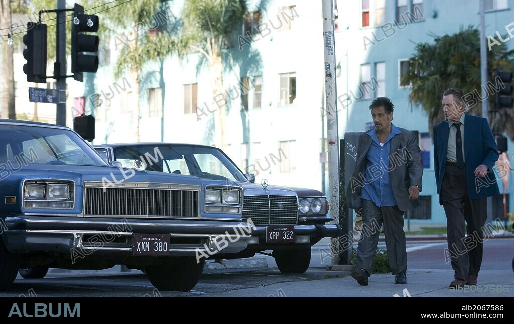 AL PACINO and CHRISTOPHER WALKEN in STAND UP GUYS, 2012, directed by FISHER STEVENS. Copyright LIONSGATE.