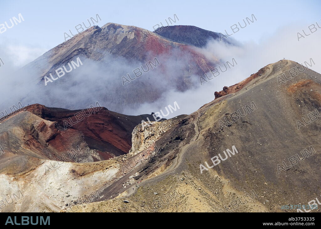 Mount Ngauruhoe, 2287m, and Red Crater on the Tongariro Crossing, Tongariro National Park, the oldest national park in the country, UNESCO World Heritage Site, Taupo Volcanic Zone, North Island, New Zealand, Pacific.