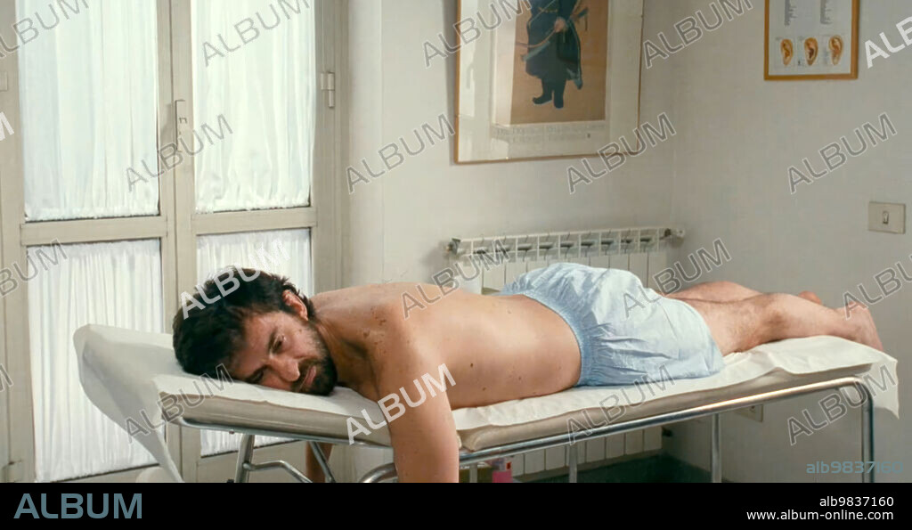 NANNI MORETTI in DEAR DIARY, 1993 (CARO DIÁRIO), directed by NANNI MORETTI.