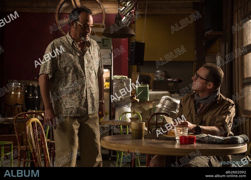 JEAN RENO y SIMON PEGG en HECTOR Y EL SECRETO DE LA FELICIDAD, 2014 (HECTOR AND THE SEARCH OF HAPPINESS), dirigida por PETER CHELSOM. Copyright EGOLI TOSSELL FILM/FILM AFRIKA WORLWIDE/CONSTRUCTION FILM.
