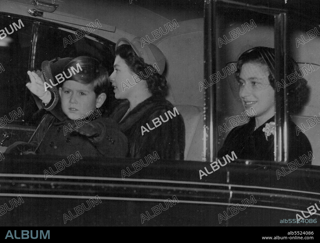 Royal Family Leave For Sandringham :
The Queen and her children, Prince Charles and Princess Anne, accompanied by Princess Margaret (right) arriving by car at King's Cross station to-day when they left to spend Christmas at Sandringham.
Queen Mary also left for Sandringham in the Royal train.
They will join the Duke of Edinburgh, who is already at Sandringham. December 22, 1952.