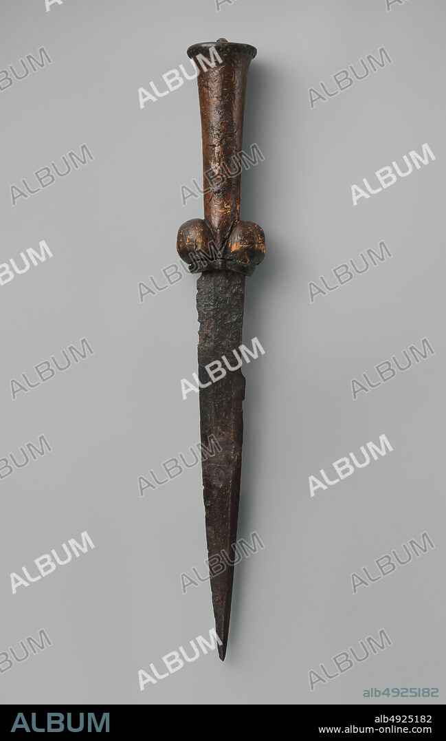 Ballock Knife, possibly French, late 14th century, possibly French, Steel, wood, L. 14 15/16 in. (37.9 cm); L. of blade 9 7/16 in. (24 cm); W. 2 1/8 in. (5.4 cm); W. of blade 1 1/8 in. (2.9 cm); greatest thickness of blade 1/4 in. (0.6 cm); Wt. 6 oz. (170.1 g), Daggers.