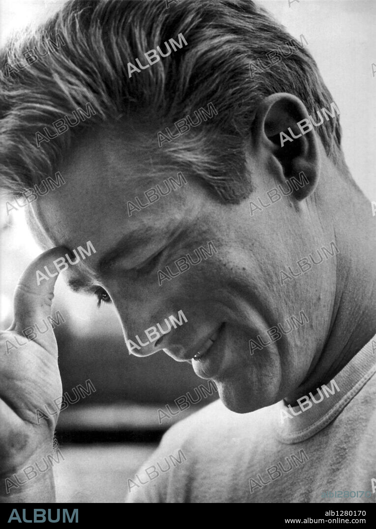 JAMES DEAN in ...DENN SIE WISSEN NICHT, WAS SIE TUN, 1955 (REBEL WITHOUT A CAUSE), unter der Regie von NICHOLAS RAY. Copyright WARNER BROTHERS.