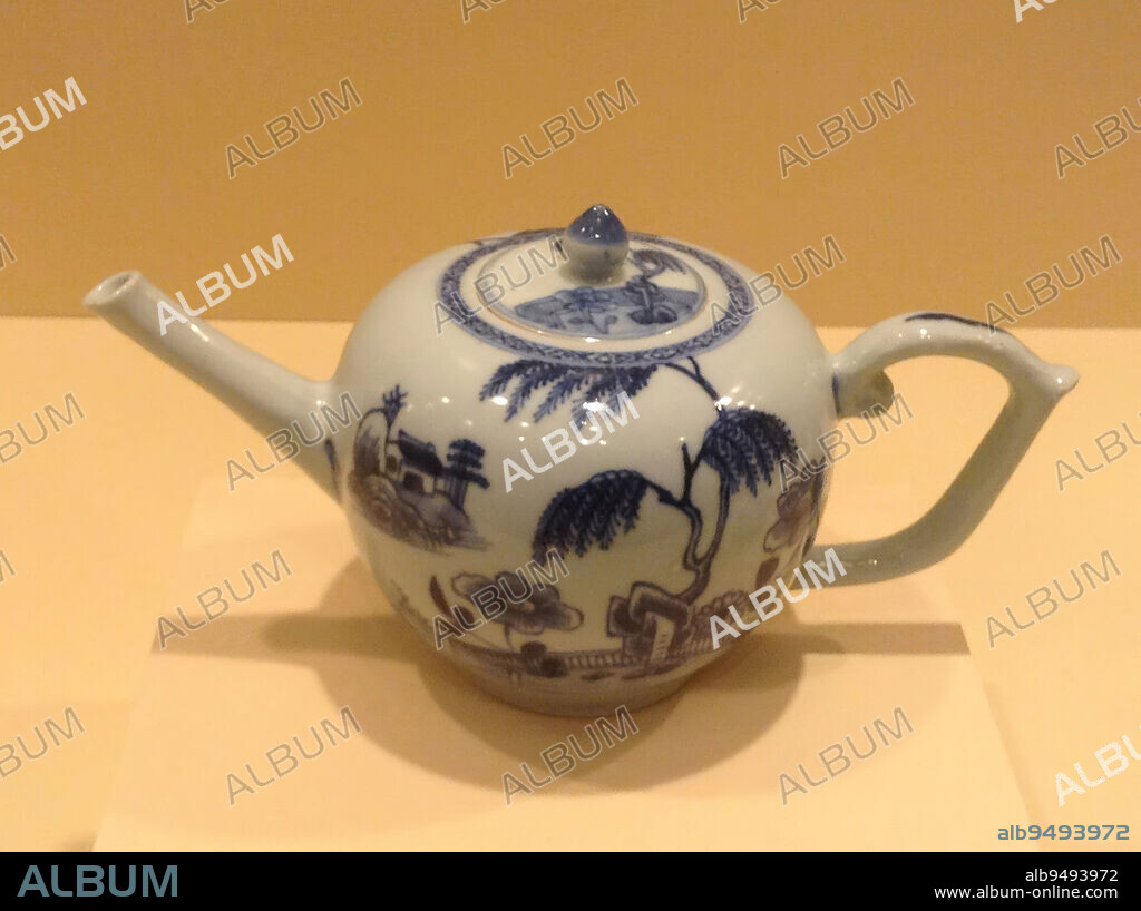 Teapot, c. 1752, 4 1/2 x 9 x 4 5/8 in. (11.4 x 22.9 x 11.7 cm), Porcelain, China, 18th century, Of the four shipwrecks salvaged by Captain Michael Hatcher, the Geldermalsen has shed the most light on the Chinese Export porcelain trade. Not only did this ship yield the greatest quantity of porcelain (140,000 pieces), but its contents can be compared with billing records, which survive in the archives of the Dutch East India Company.