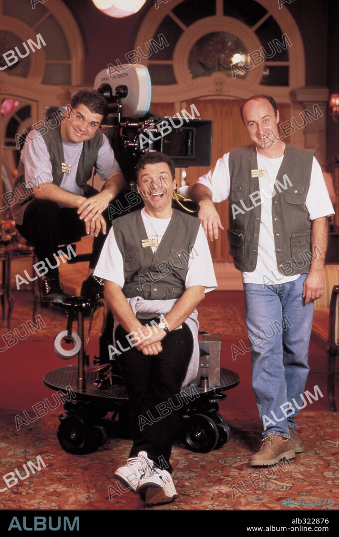 EL TRICICLE en PALACE, 1996, dirigida por EL TRICICLE. Copyright LOLAFILMS.