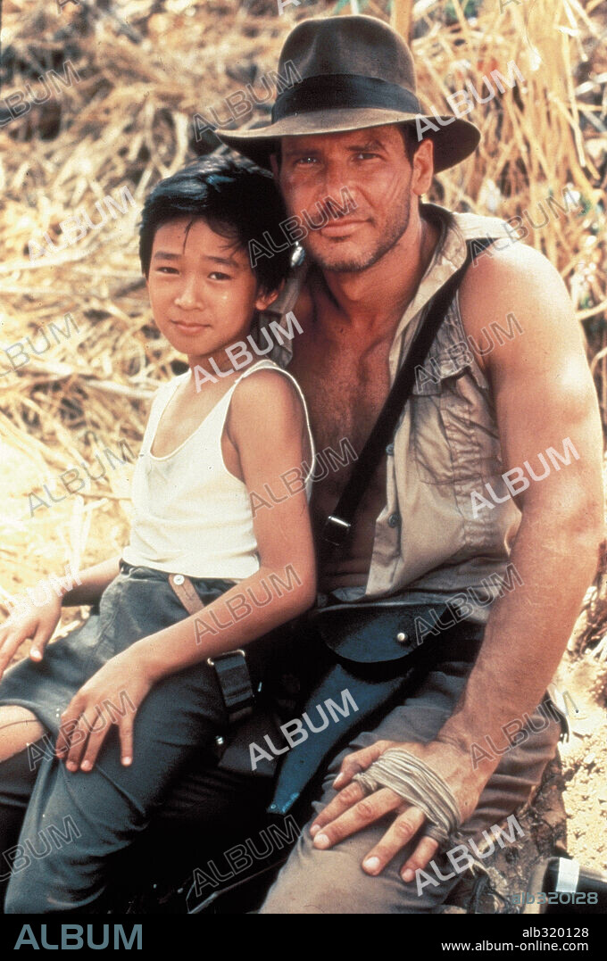 HARRISON FORD y Ke Huy Quan en INDIANA JONES Y EL TEMPLO MALDITO, 1984 (INDIANA JONES AND THE TEMPLE OF DOOM), dirigida por STEVEN SPIELBERG. Copyright LUCASFILM LTD/PARAMOUNT.