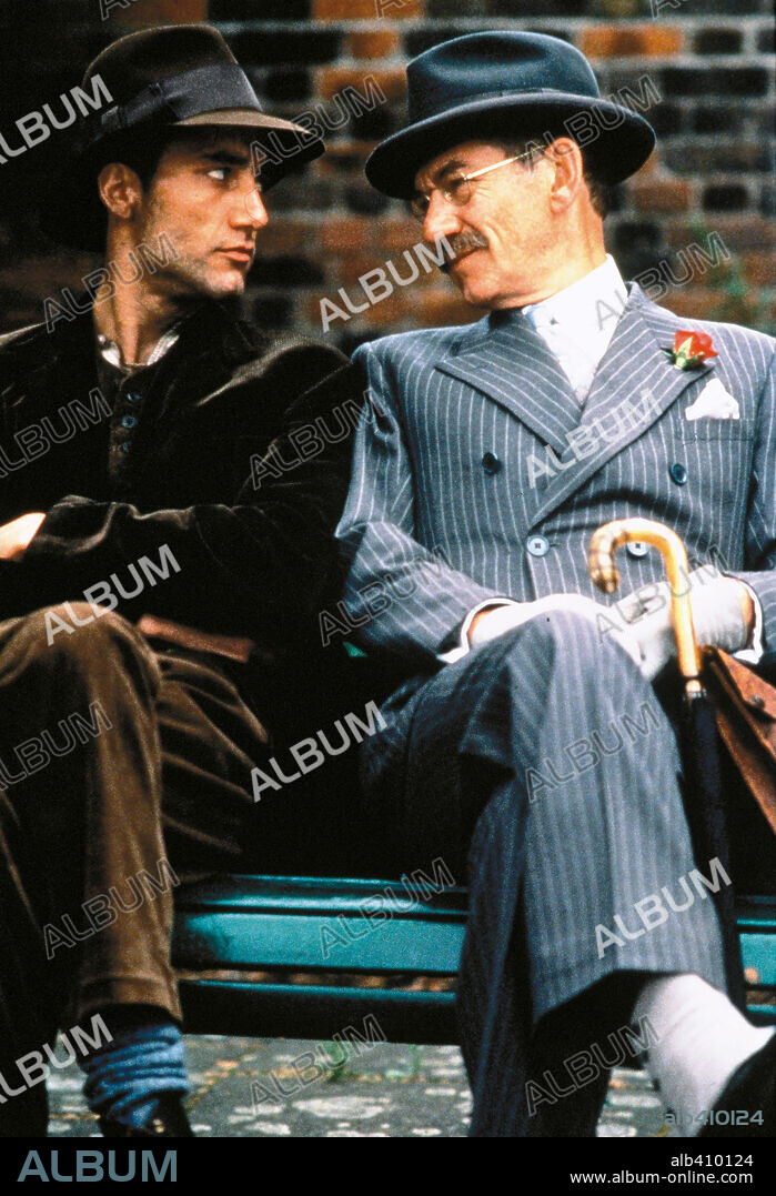 CLIVE OWEN y IAN McKELLEN en BENT, 1997, dirigida por SEAN MATHIAS. Copyright ARTS COUNCIL OF ENGLAND/CHANNEL FOUR/ASK KODANSHA CO.