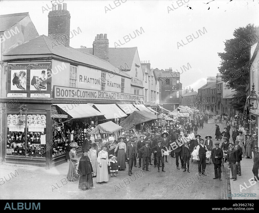 St Clements Street, Oxford, Oxfordshire, 1910. The annual toy fair held in St Clement's on the Thursday before Michaelmas. The fair, originally for hiring servants, survived until the 1930s.