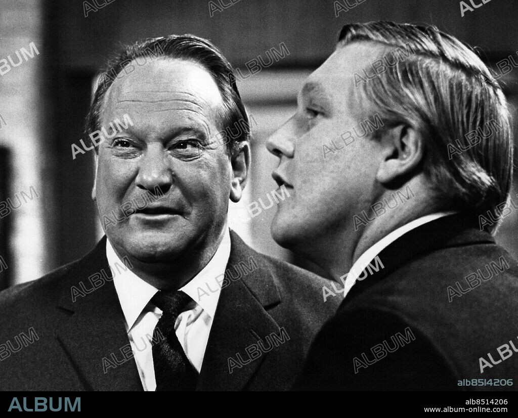ARKIV 1968.. Carl-Gustaf Lindstedt (t.v.) och Pierre Lindstedt i TV-serien Mysinge Motell.. Foto: Kenneth Thorén / SVT / Kod: 5600.