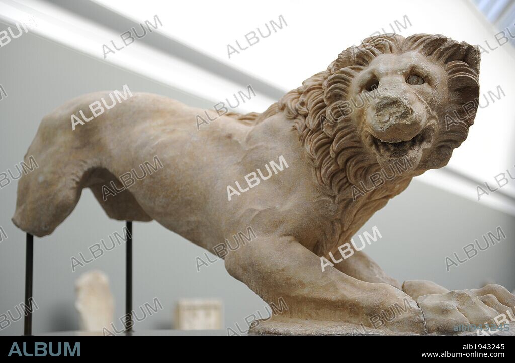 ARTE GRIEGO. GRECIA. TUMBA DEL LEÓN. Maratón?. 330 a. C. Mármol. Los leones era colocados en las tumbas como los guardianes, a menudo en parejas. Los ojos eran incrustados y para hacerlos más reales estaban pintados. Museo Carlsberg glytotek. Copenhague. Dinamarca. Europa.