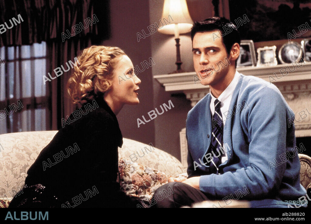 JIM CARREY y LESLIE MANN en UN LOCO A DOMICILIO, 1996 (THE CABLE GUY), dirigida por BEN STILLER. Copyright COLUMBIA TRI STAR.