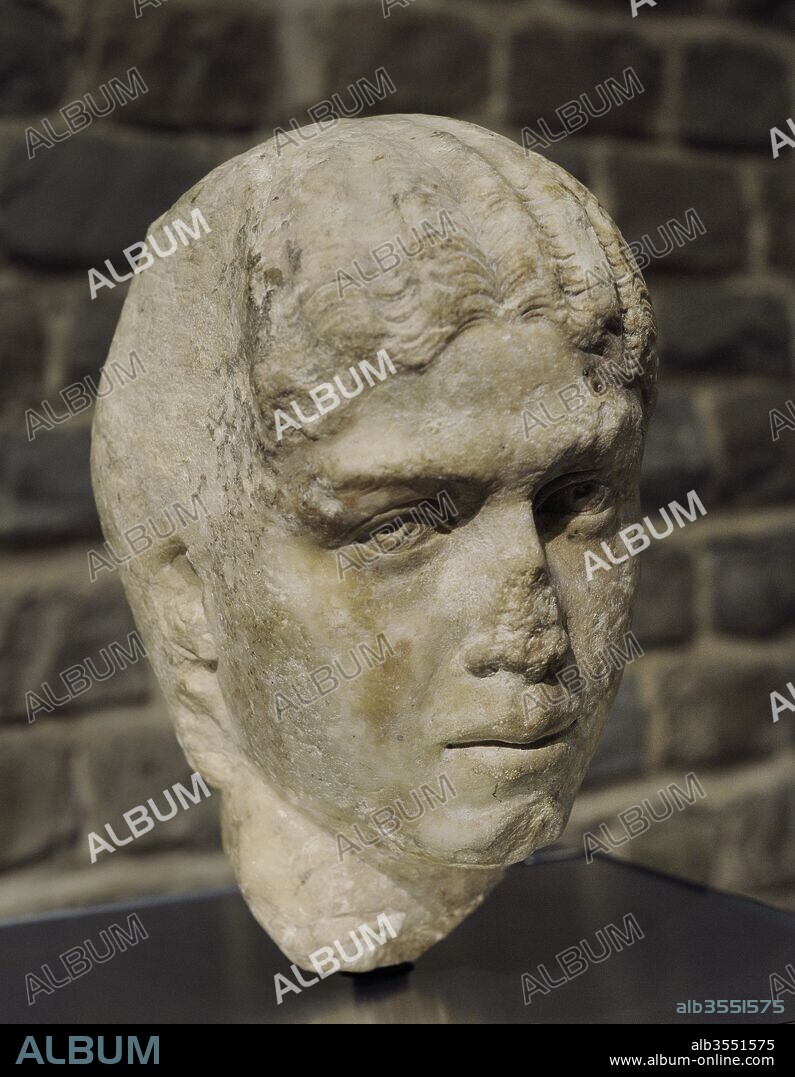 Julia Mamea (180-235). Madre del emperador Alejandro Severo. Busto, probablemente para ser puesto en un nicho. Fechado entre el 222 y el 235. Museo Romano-Germánico. Colonia. Alemania.