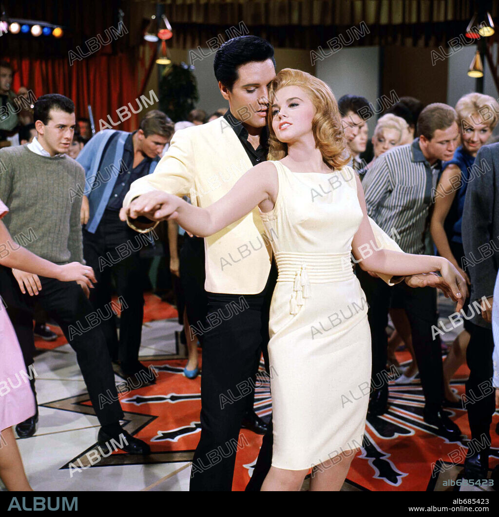 ANN-MARGRET y ELVIS PRESLEY en CITA EN LAS VEGAS, 1964 (VIVA LAS VEGAS), dirigida por ROY ROWLAND. Copyright M.G.M.