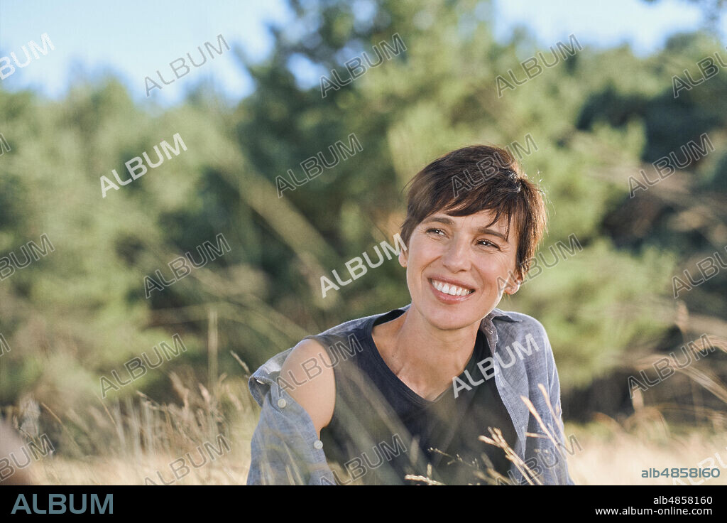 ARIADNA GIL in ESCENARIO O, 2020, directed by CARLOS MARQUES-MARCET. Copyright HBO. Vania.