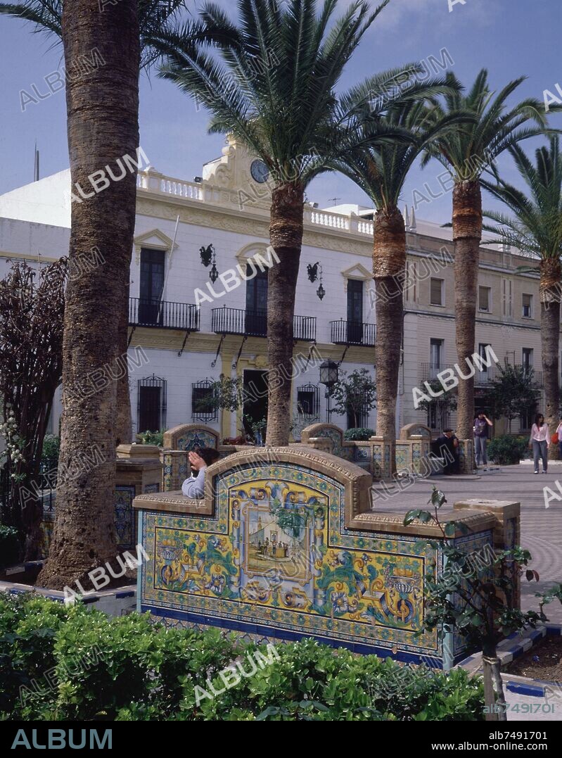 AYUNTAMIENTO DE AYAMONTE CONSTRUIDO EN EL SIGLO XIX.