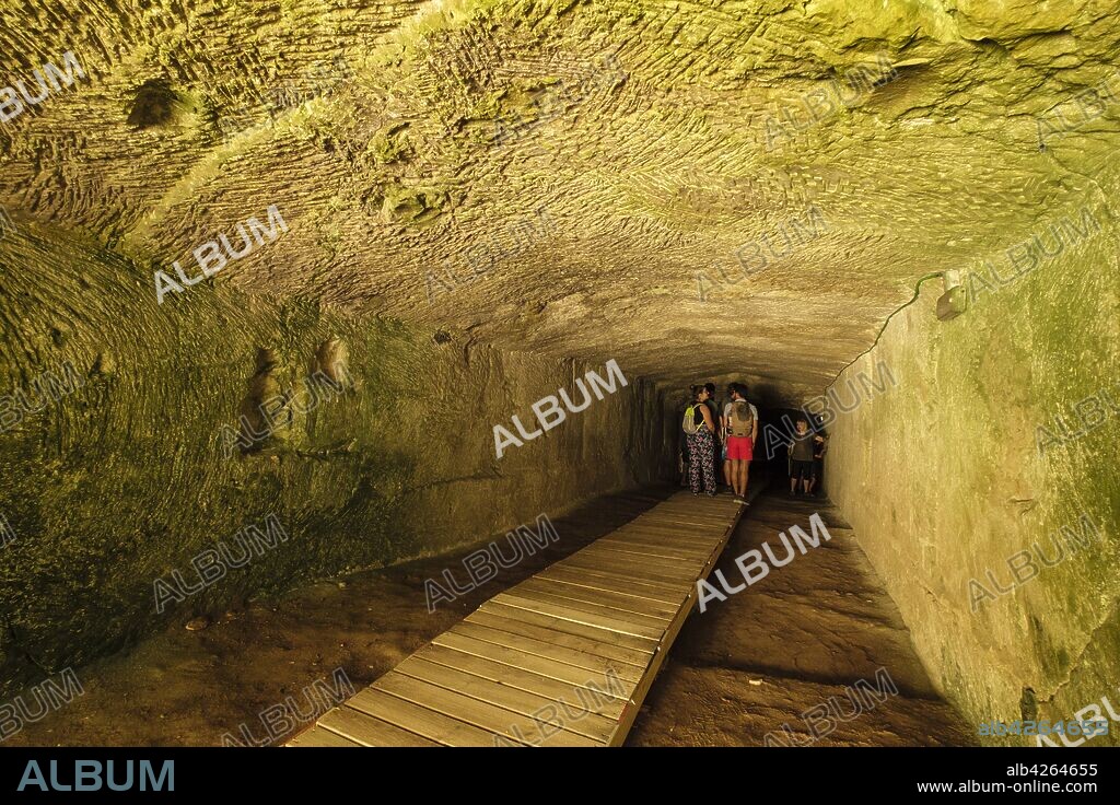 galeria subterranea, castillo de San Felipe, siglo XVI ,boca del puerto de Mahón, municipio de Villacarlos, Menorca, balearic islands, Spain.