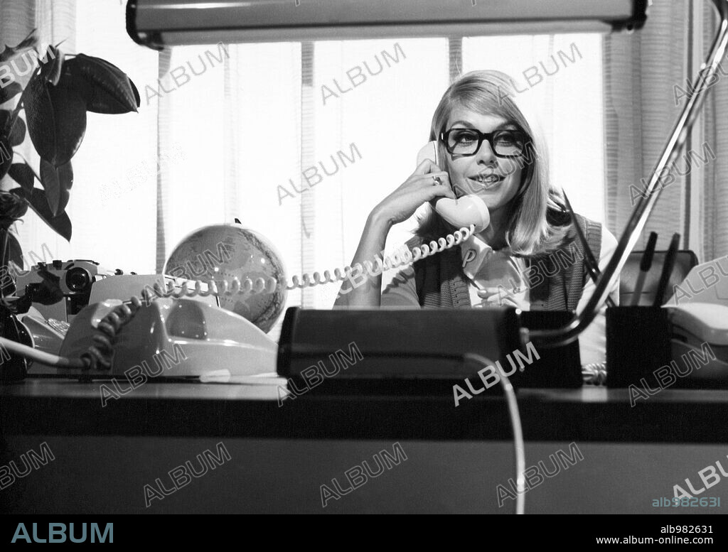 TERESA GIMPERA in LAS SECRETARIAS, 1968, directed by PEDRO LAZAGA. Copyright C.B. FILMS.