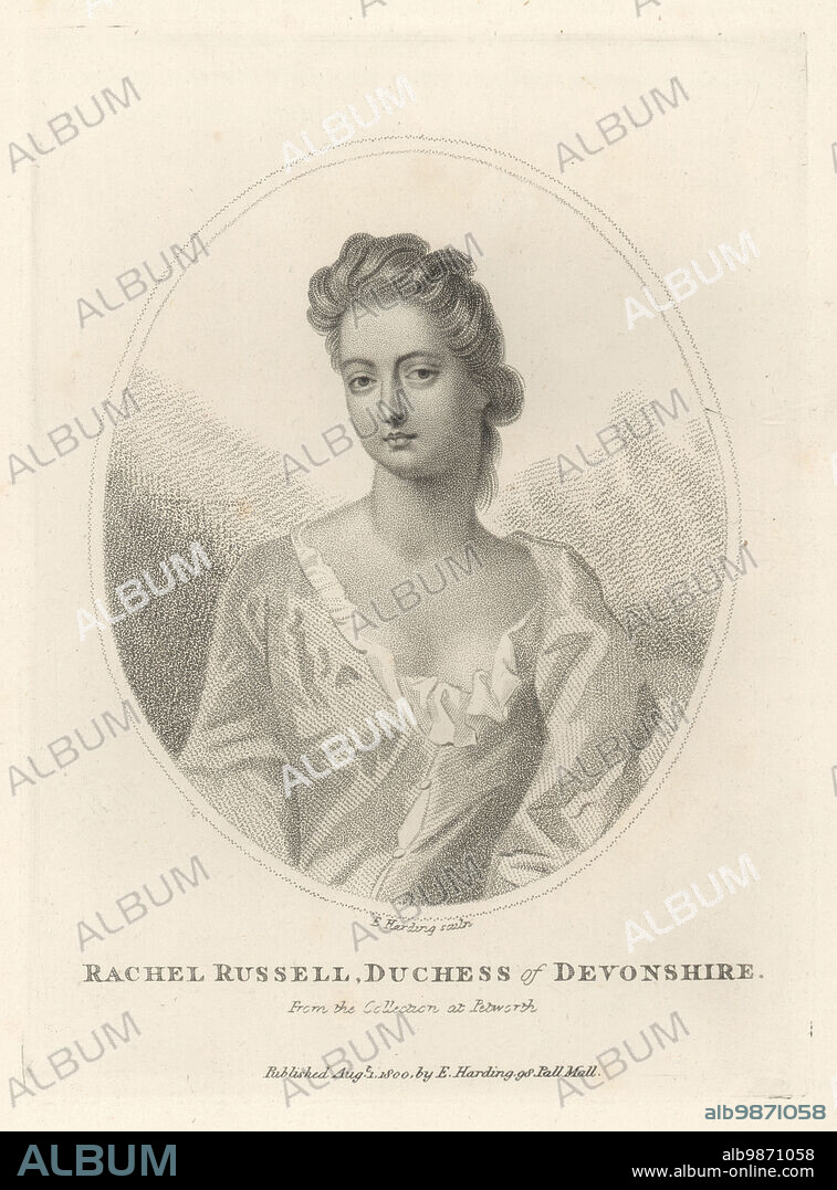 Rachel Russell, Duchess of Devonshire, 1674-1725. Eldest daughter of William Russell, Lord Russell, and Lady Rachel Wriothesley, cousin of Petworths owner, Lady Elizabeth Percy. One of the Petworth Beauties in the collection at Petworth House, West Sussex. Copperplate engraving by Edward Harding after Michael Dahl from John Adolphus The British Cabinet, containing Portraits of Illustrious Personages, printed by T. Bensley for E. Harding, 98 Pall Mall, London, 1800.