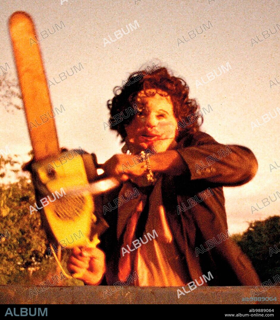 GUNNAR HANSEN en LA MATANZA DE TEXAS, 1974 (THE TEXAS CHAIN SAW MASSACRE), dirigida por TOBE HOOPER. Copyright Vortex.