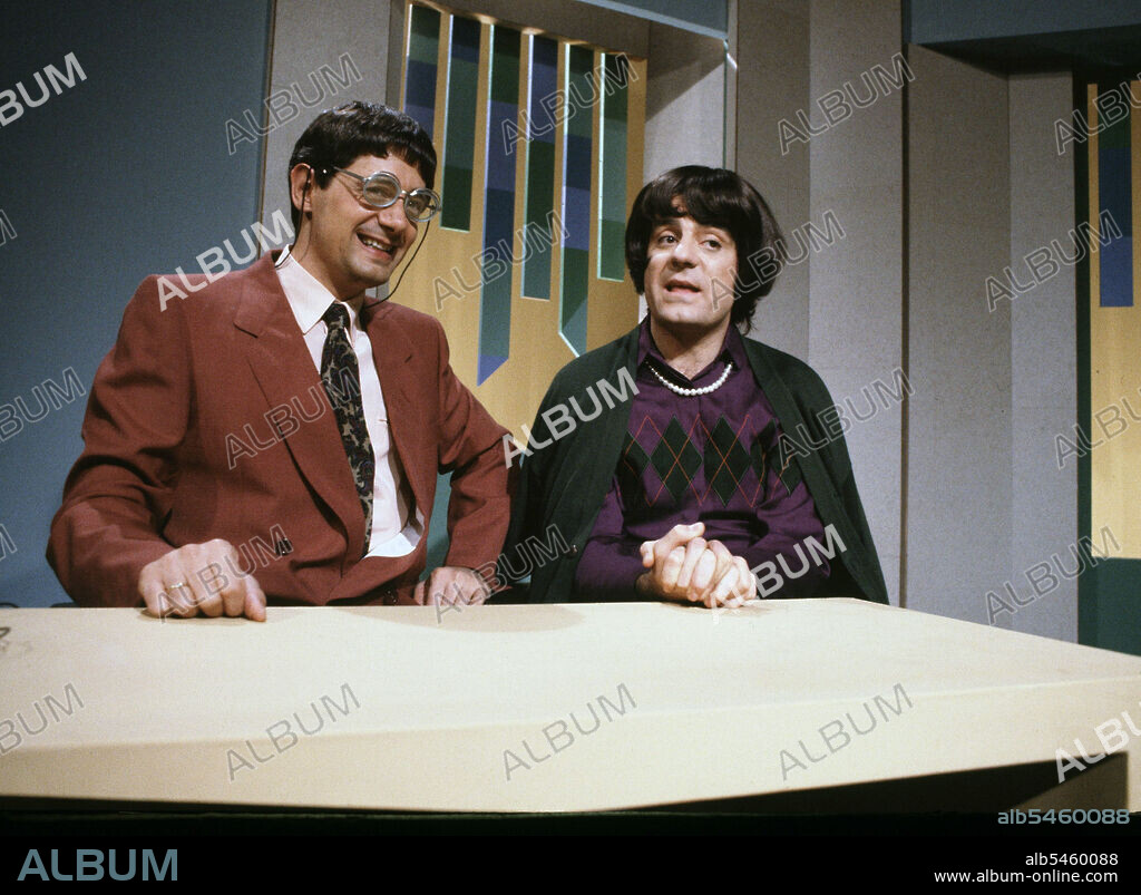 MARTES Y TRECE. JOSEMA YUSTE ( 1954- ) , MILLAN SALCEDO (1955- ). DUO HUMORISTA ESPAÑOL. ACTUACION EN TVE.