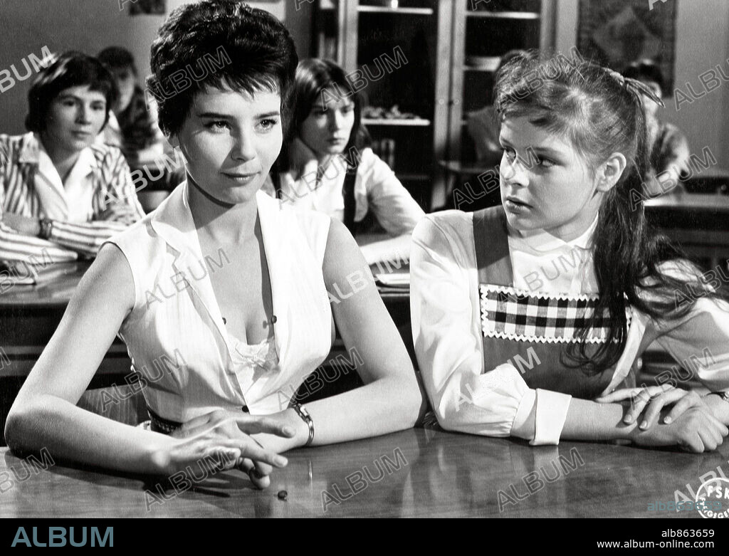 CORNY COLLINS in SCHMUTZIGER ENGEL, 1958. Copyright ULTRA FILM.
