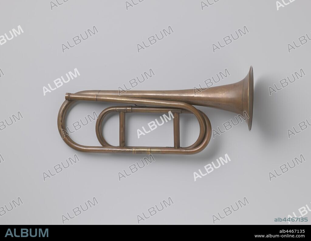 Trumpet, Trumpet with interchangeable brackets. Only one bracket has been preserved, marked G. A wreath has been laid around the cup. Nozzle missing., anonymous, c. 1800 - c. 1825, copper (metal), h 36.5 cm × w 17.0 cm d 12.4.