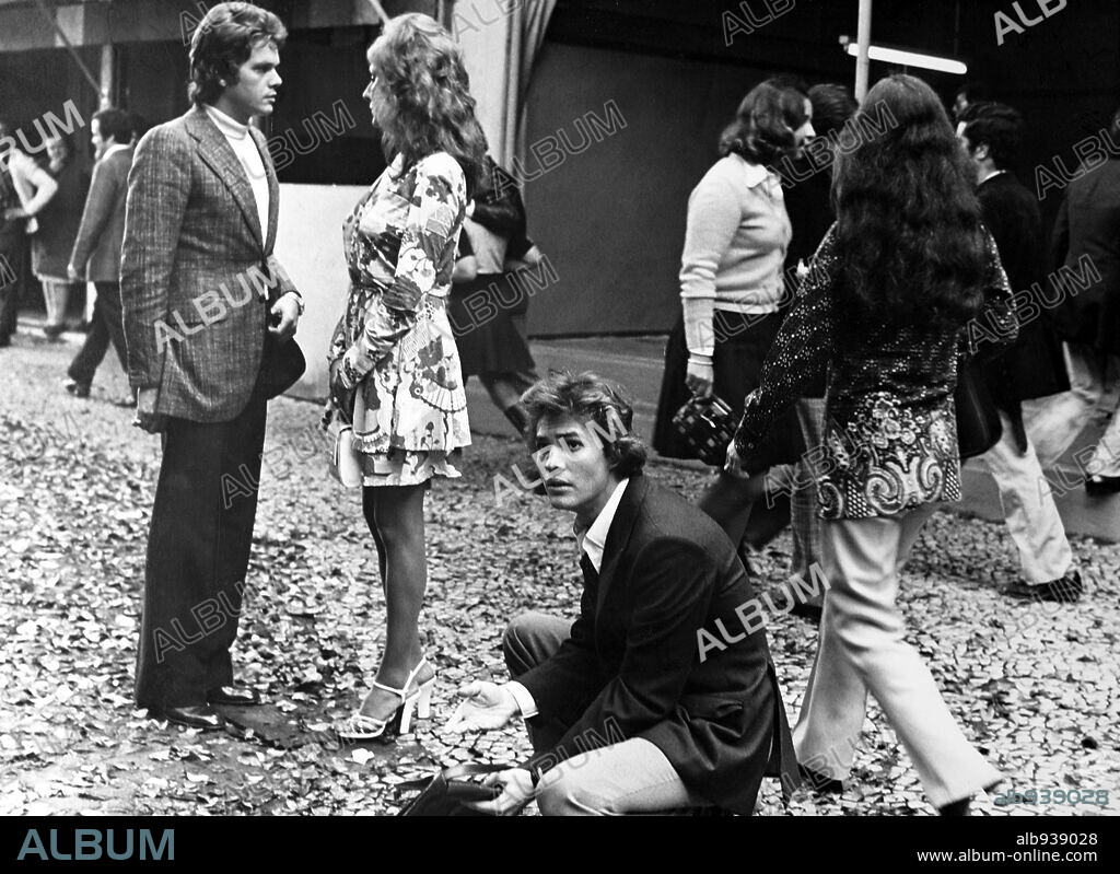NORMA KASTEL y PEDRO MARI SANCHEZ en BAJAS PASIONES [LA FELURE], 1974, dirigida por ANTOINE DE BERSY. Copyright ANTONIO CLIMENT LOPEZ-MARTI.