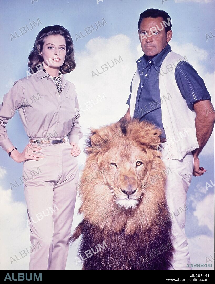 WILLIAM HOLDEN y capucine en EL LEÓN, 1962 (THE LION), dirigida por JACK CARDIFF. Copyright 20TH CENTURY FOX.