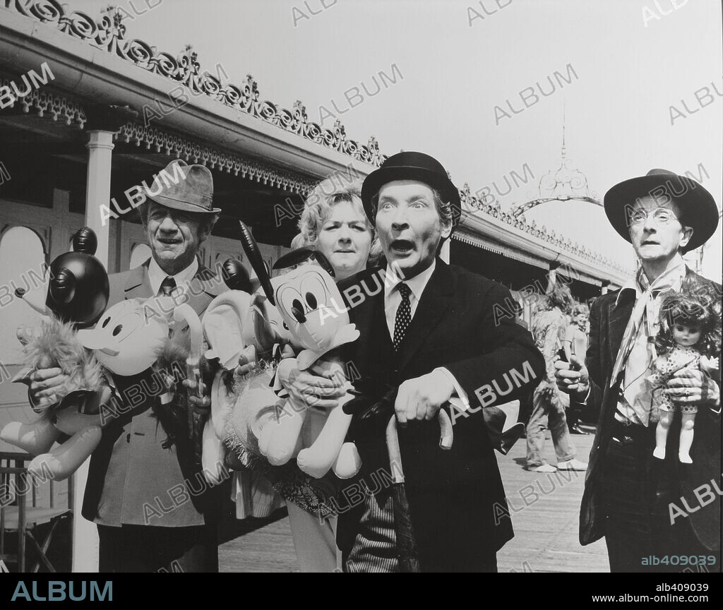 CHARLES HAWTREY, JOAN SIMS, KENNETH WILLIAMS and SID JAMES in CARRY ON AT YOUR CONVENIENCE, 1971, directed by GERALD THOMAS. Copyright RANK.