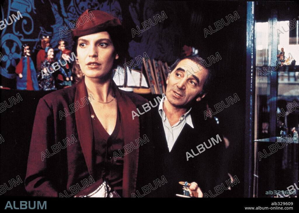 ANGELA WINKLER und CHARLES AZNAVOUR in DIE BLECHTROMMEL, 1979, unter der Regie von VOLKER SCHLONDORFF. Copyright FRANZ SEITZ FILMPRODUKTION.