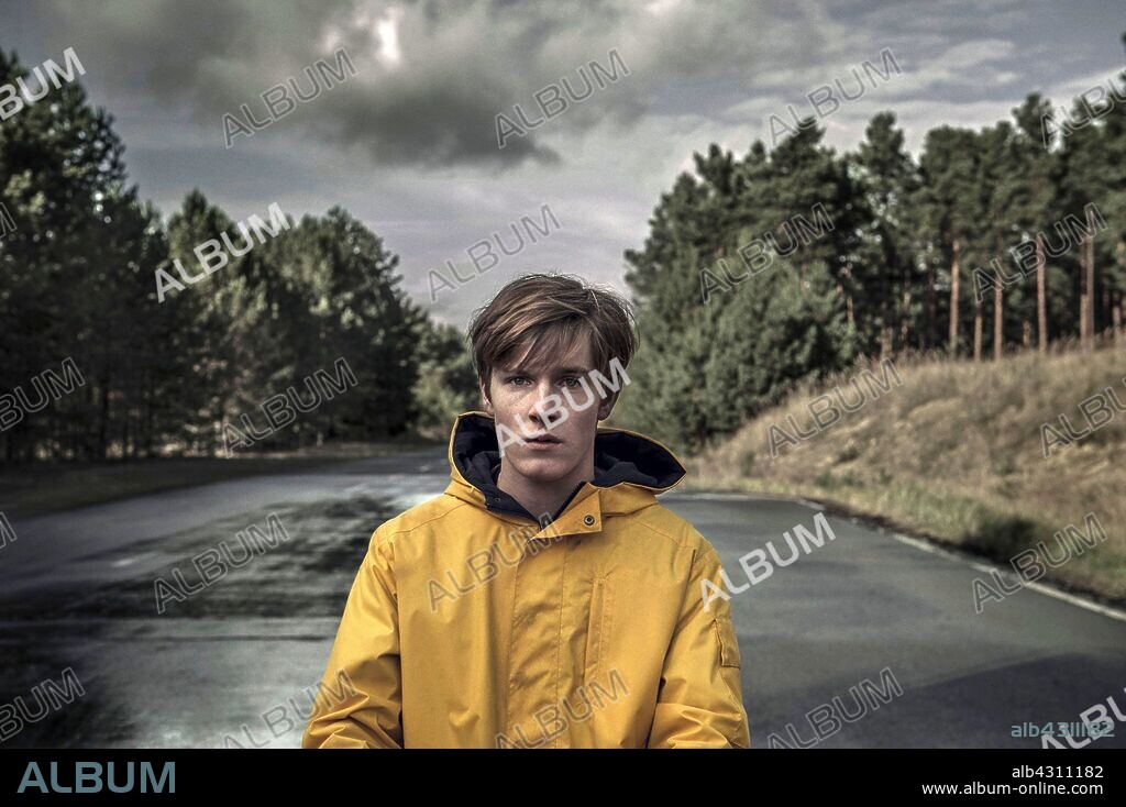 LOUIS HOFMANN dans DARK, 2017, réalisé par BARAN BO ODAR. Copyright NETFLIX.