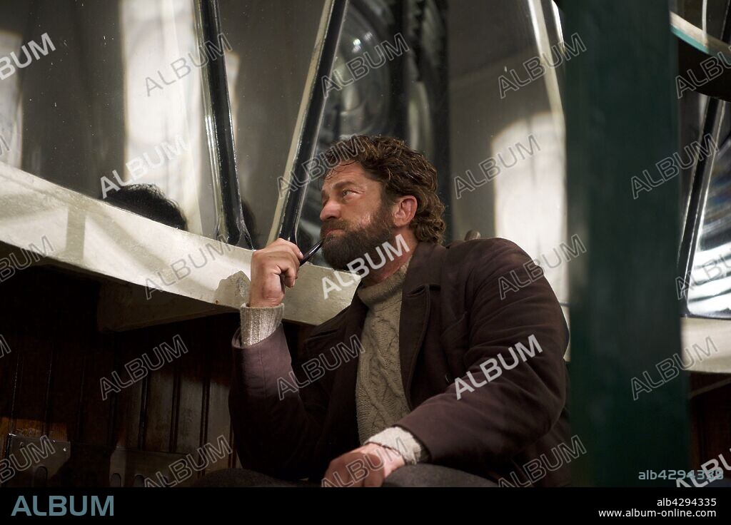 GERARD BUTLER en KEEPERS, EL MISTERIO DEL FARO, 2018 (THE VANISHING), dirigida por KRISTOFFER NYHOLM. Copyright Mad As Birds / Cross Creek Pictures / G-BASE / Head Gear Fil.