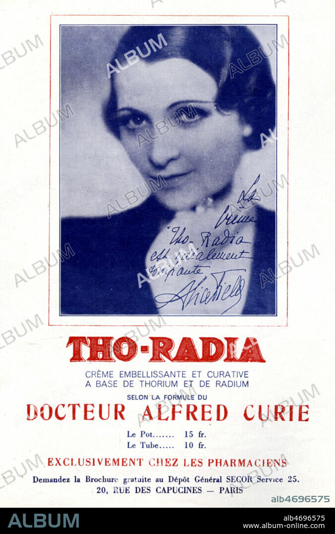 'Tho-Radia, creme embellissante et curative a base de thorium et de radium selon la formule du docteur Alfred Curie'. Publicite medicale publiee dans la revue Fantasio en 1933. annees 30. Credit : Collection KHARBINE-TAPABOR.